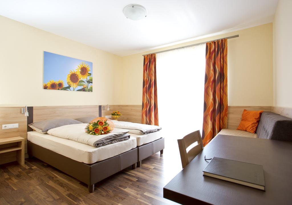 Pension Einsiedl Ottenschlag Екстер'єр фото