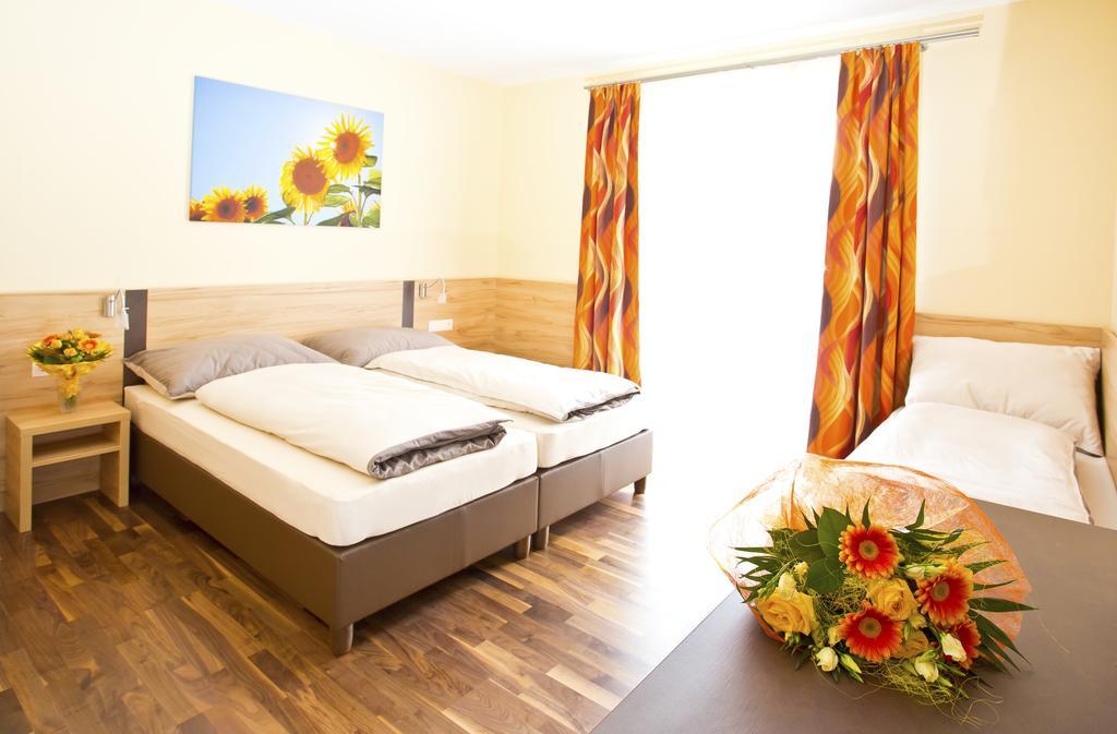 Pension Einsiedl Ottenschlag Екстер'єр фото